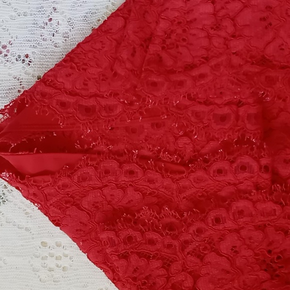Alice + Olivia Red Pasha Lace Long Sleeve Blouse Size Small Eyelash Cuffs & Hem - Picture 13 of 16